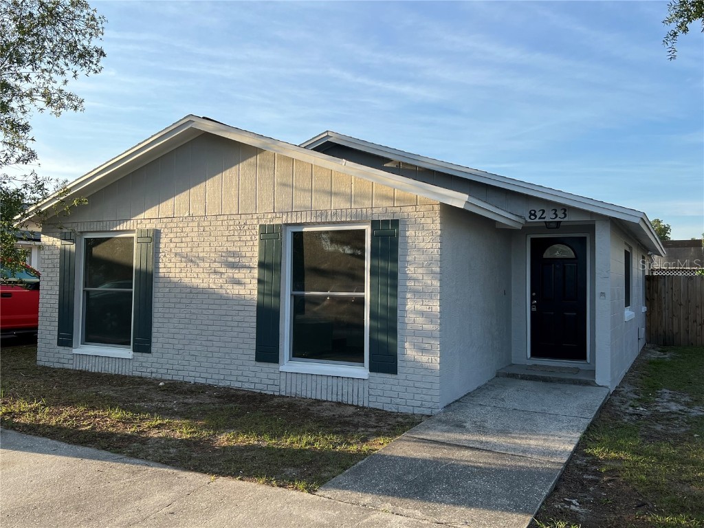 8233 Ravencroft Drive Tampa FL 33615 T3444408 image1