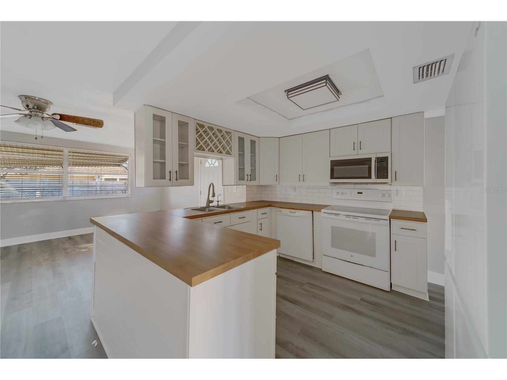 8234 Medford Drive Port Richey FL 34668 TB8471132 image14