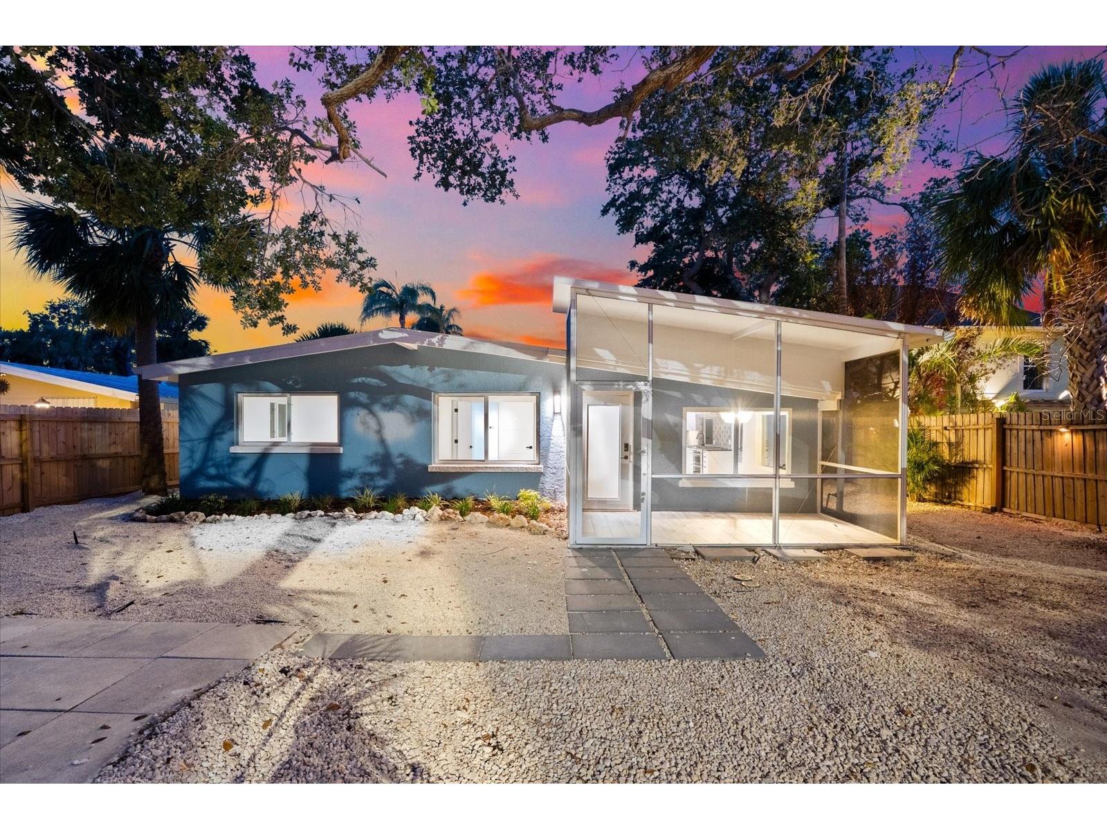 8234 Midnight Pass Road Sarasota FL 34242 - HERON LAGOON A4654399 image2