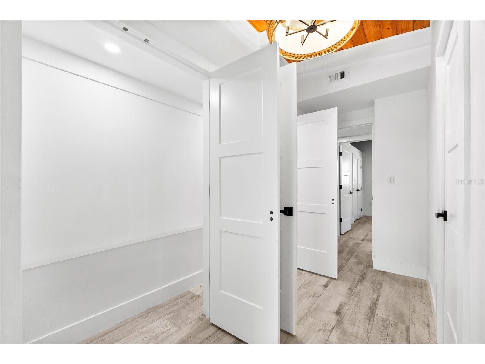 8234 Midnight Pass Road Sarasota FL 34242 - HERON LAGOON A4654399 image42