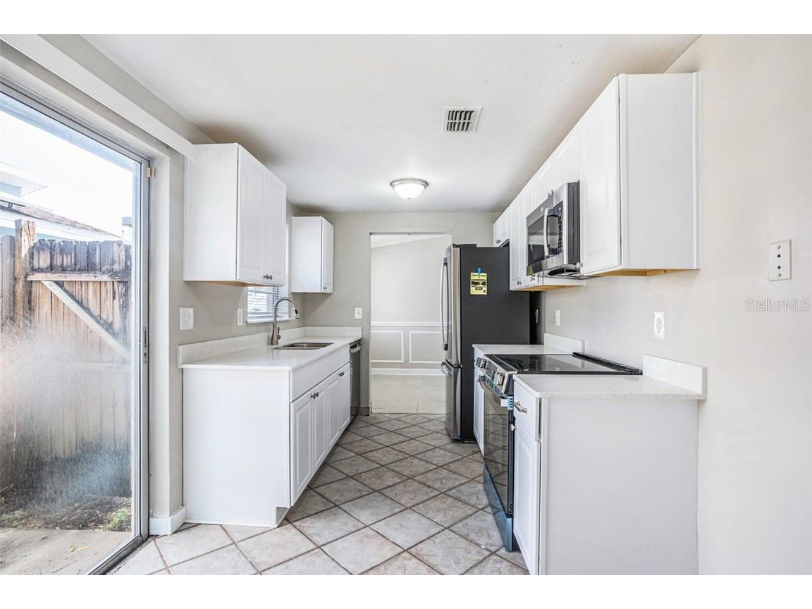 8234 Ravencroft Drive Tampa FL 33615 TB8440684 image10