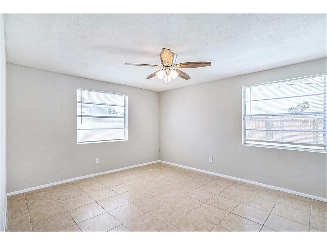 8234 Ravencroft Drive Tampa FL 33615 TB8440684 image13