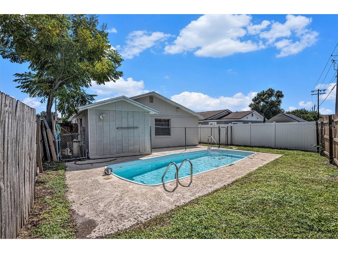 8234 Ravencroft Drive Tampa FL 33615 TB8440684 image25