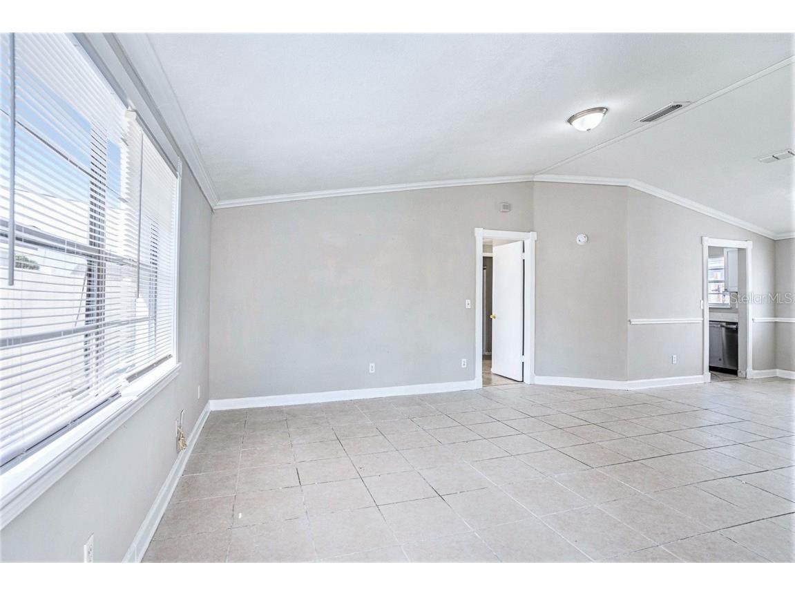 8234 Ravencroft Drive Tampa FL 33615 TB8440684 image5