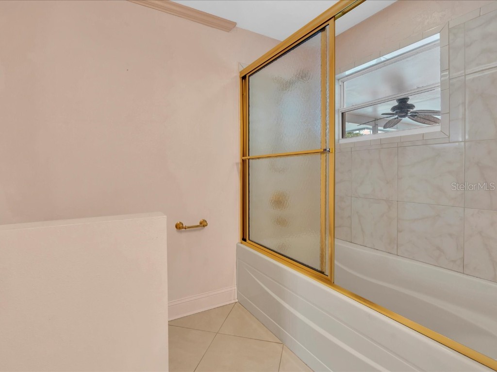 8235 39th Avenue N Saint Petersburg FL 33709 TB8445910 image24