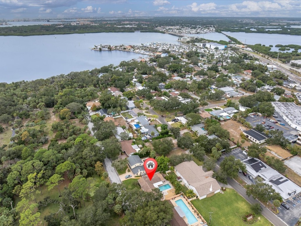 8235 39th Avenue N Saint Petersburg FL 33709 TB8445910 image30