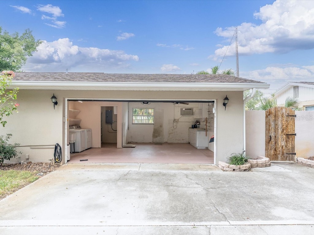 8235 39th Avenue N Saint Petersburg FL 33709 TB8445910 image37