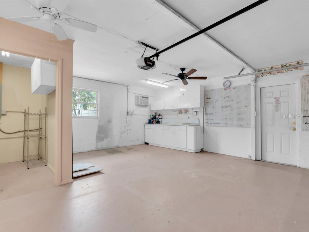 8235 39th Avenue N Saint Petersburg FL 33709 TB8445910 image39