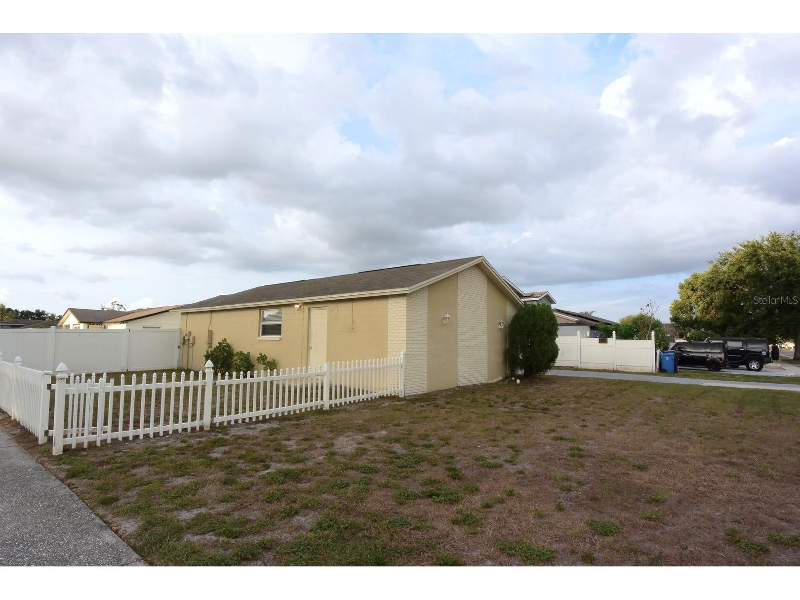 8235 Donaldson Drive Tampa FL 33615 W7887125 image37