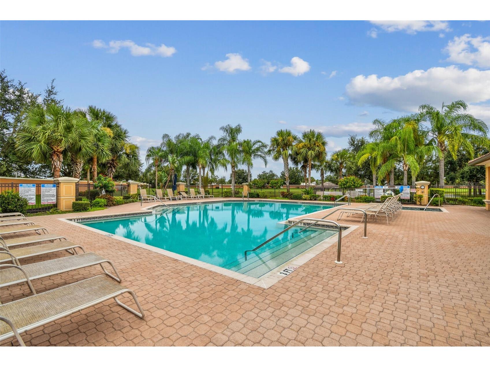 8235 Miramar Way Lakewood Ranch FL 34202 A4684561 image77