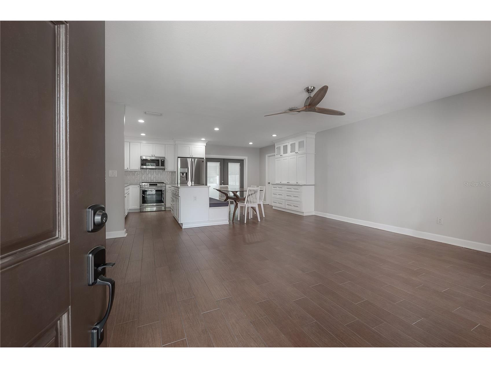 8235 Vassar Circle Tampa FL 33634 TB8515171 image10