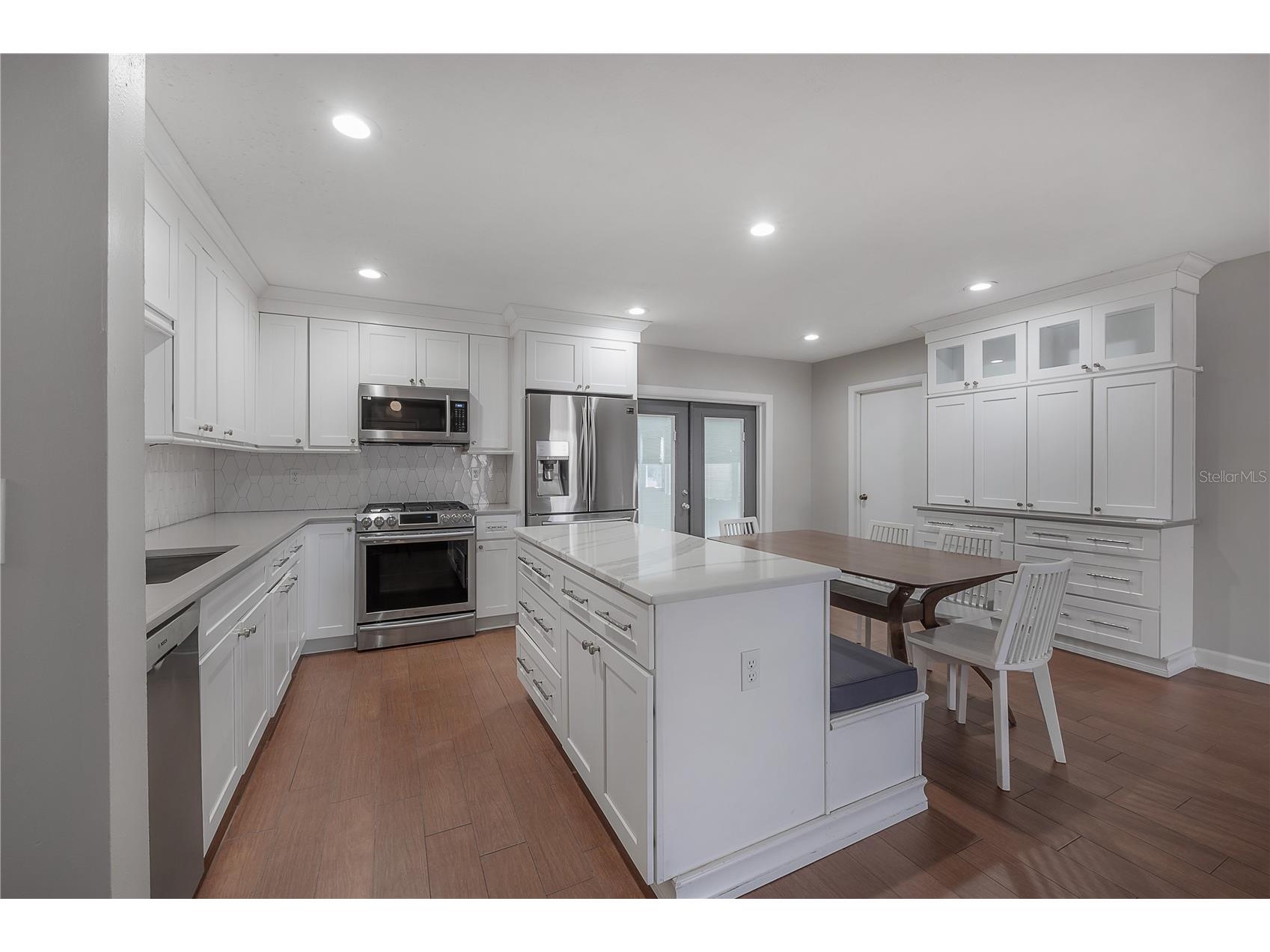 8235 Vassar Circle Tampa FL 33634 TB8515171 image13