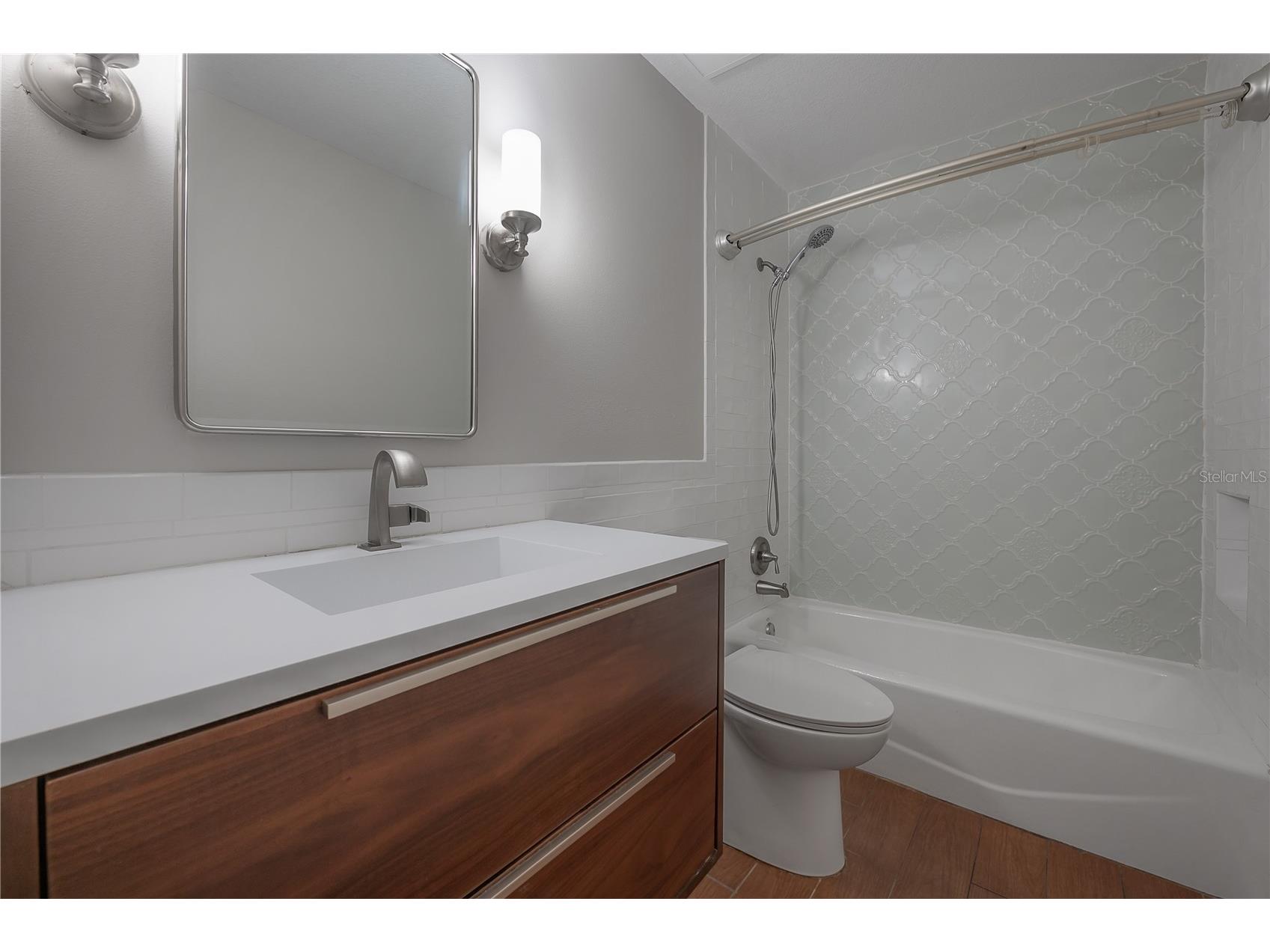 8235 Vassar Circle Tampa FL 33634 TB8515171 image25