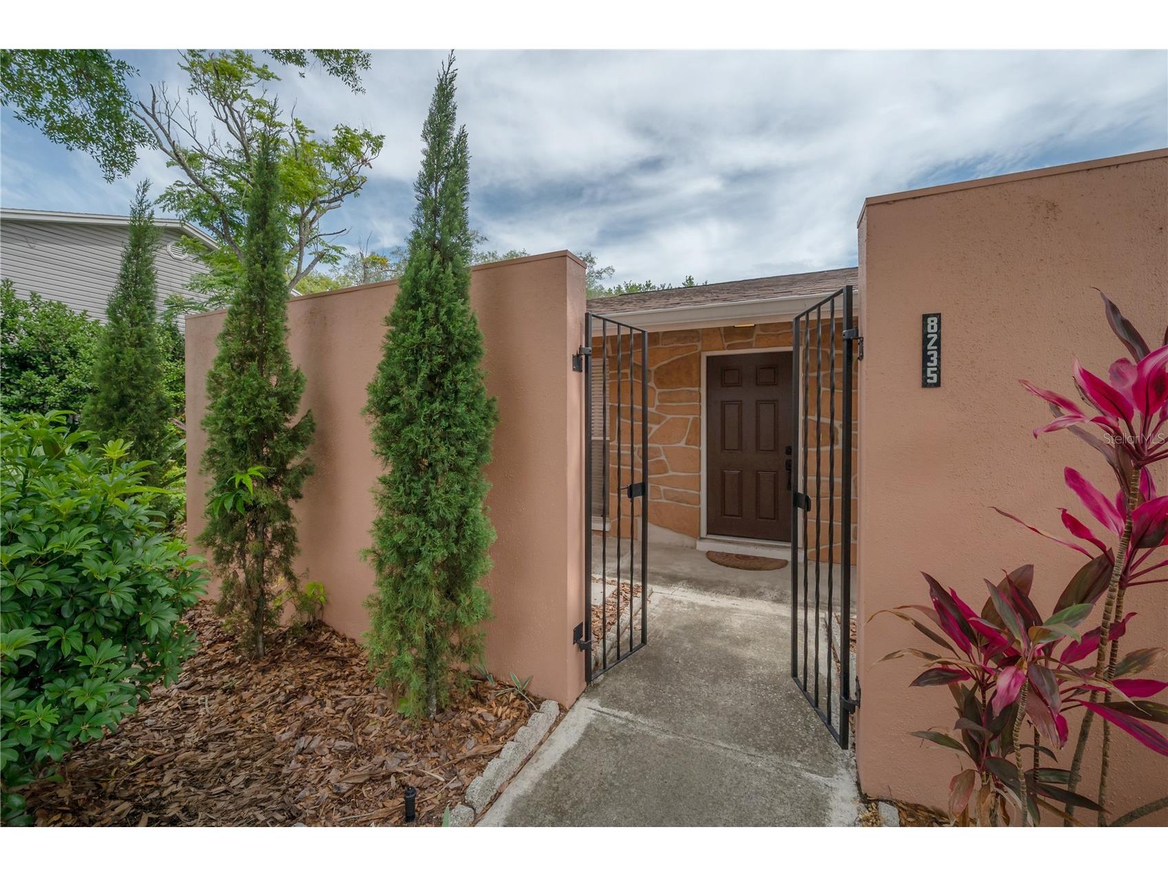 8235 Vassar Circle Tampa FL 33634 TB8515171 image7