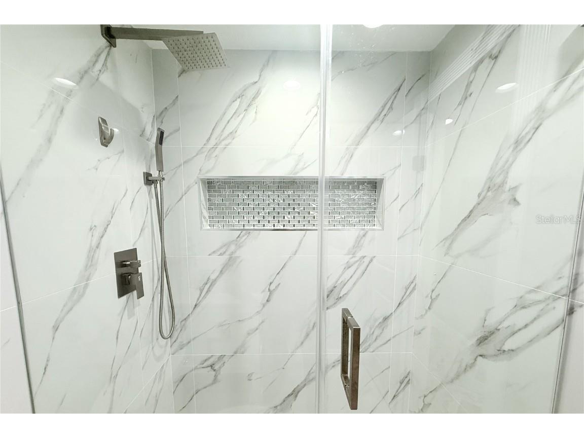 8236 Donaldson Drive Tampa FL 33615 TB8454691 image12