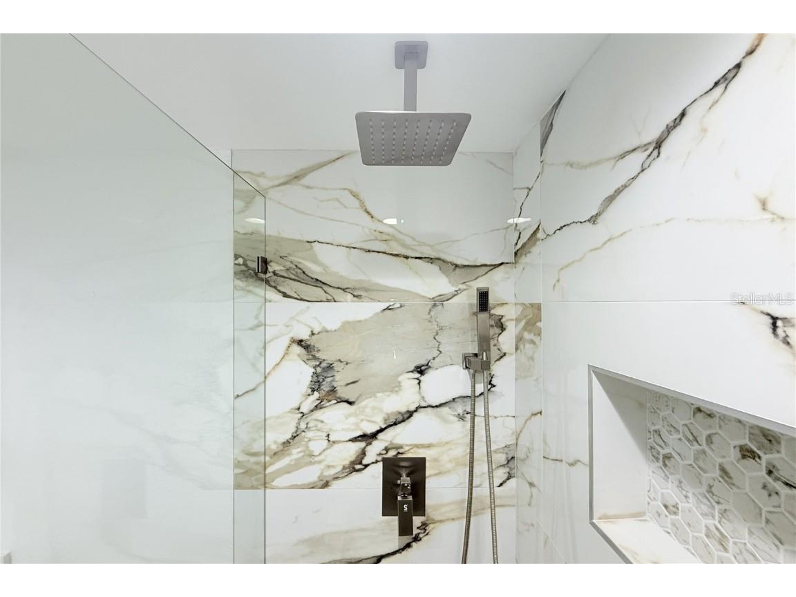 8236 Donaldson Drive Tampa FL 33615 TB8454691 image23