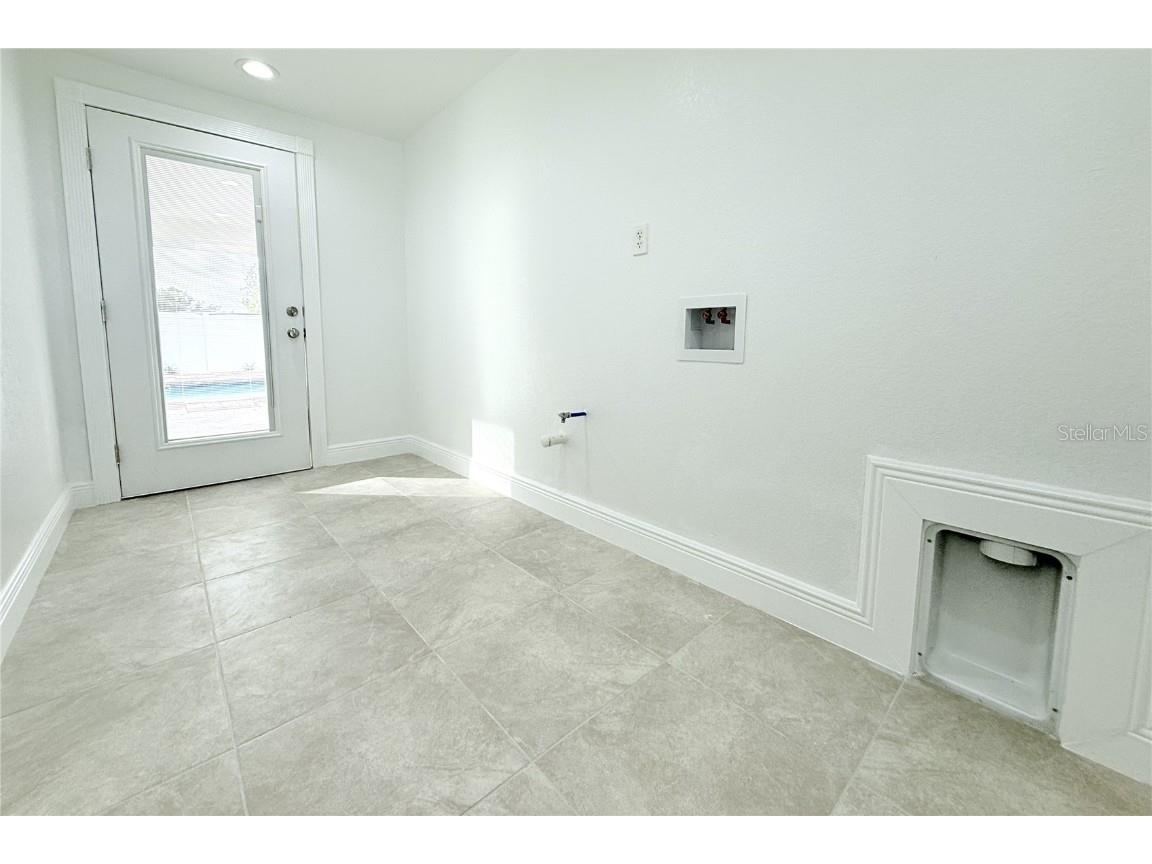 8236 Donaldson Drive Tampa FL 33615 TB8454691 image25