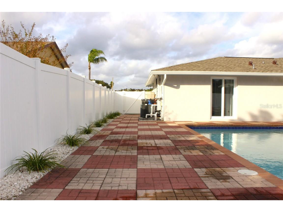 8236 Donaldson Drive Tampa FL 33615 TB8454691 image28