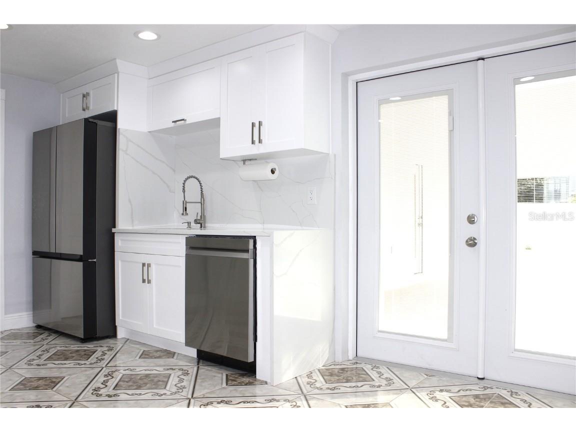 8236 Donaldson Drive Tampa FL 33615 TB8454691 image7