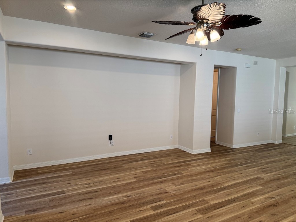 8237 Dunham Station Drive Tampa FL 33647 TB8435511 image10