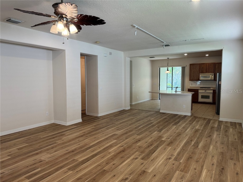 8237 Dunham Station Drive Tampa FL 33647 TB8435511 image4