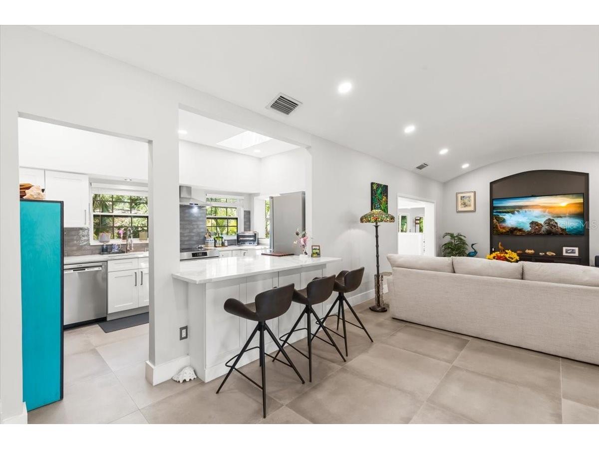 8239 26th Avenue N Saint Petersburg FL 33710 TB8527176 image23