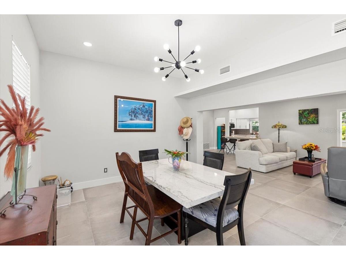 8239 26th Avenue N Saint Petersburg FL 33710 TB8527176 image32