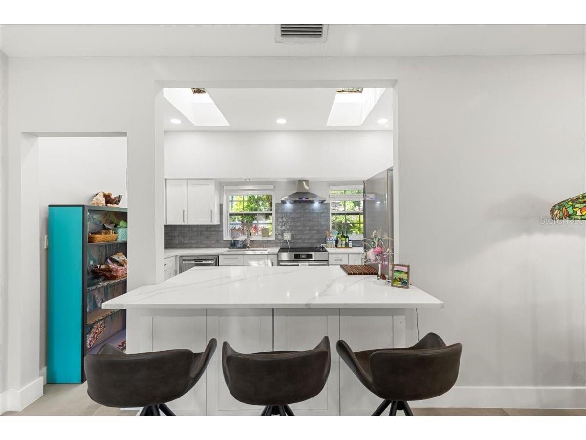 8239 26th Avenue N Saint Petersburg FL 33710 TB8527176 image34