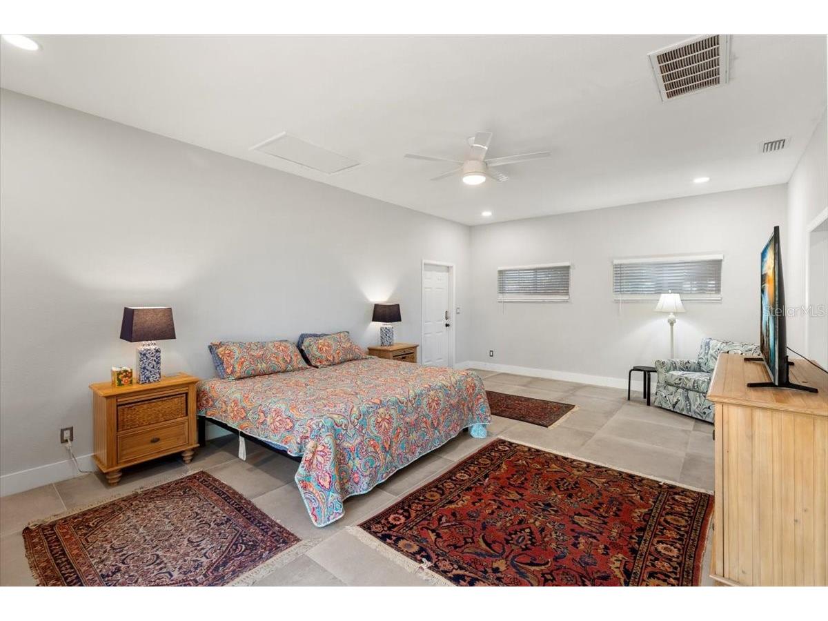 8239 26th Avenue N Saint Petersburg FL 33710 TB8527176 image46