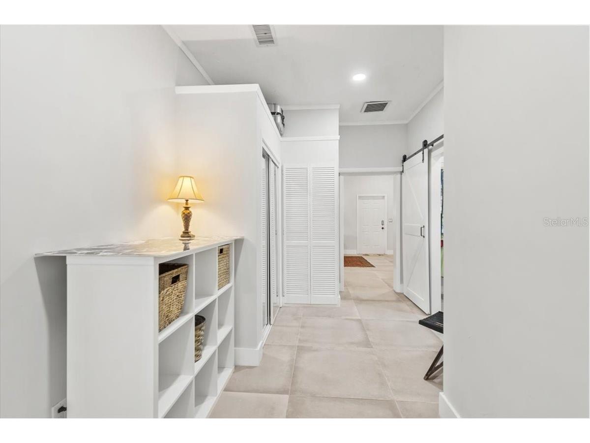 8239 26th Avenue N Saint Petersburg FL 33710 TB8527176 image53