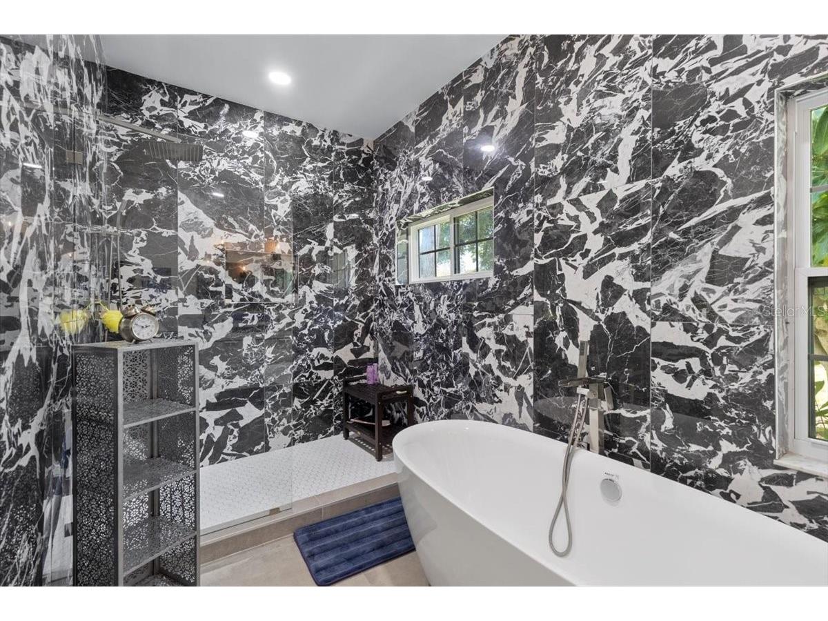 8239 26th Avenue N Saint Petersburg FL 33710 TB8527176 image54
