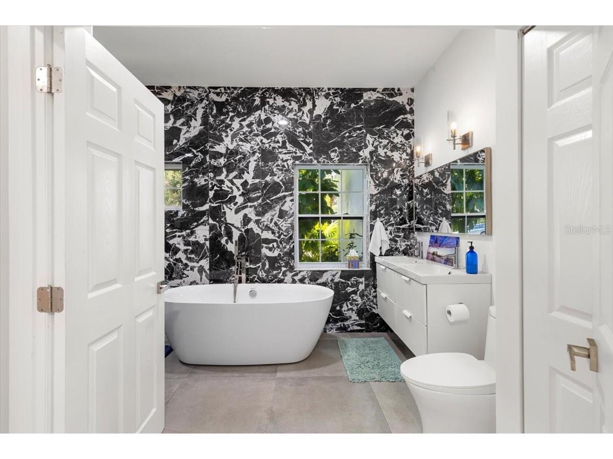 8239 26th Avenue N Saint Petersburg FL 33710 TB8527176 image55
