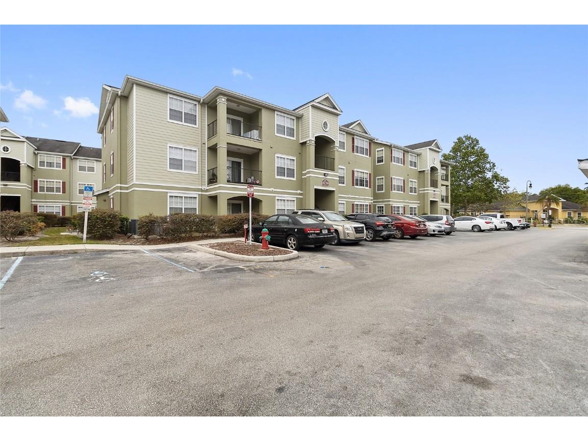 8239 Claire Ann Drive #205 Orlando FL 32825 S5083188 image1
