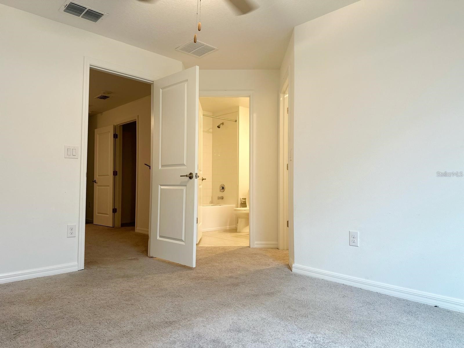 8239 Crescent Oaks Drive New Port Richey FL 34655 TB8512583 image12