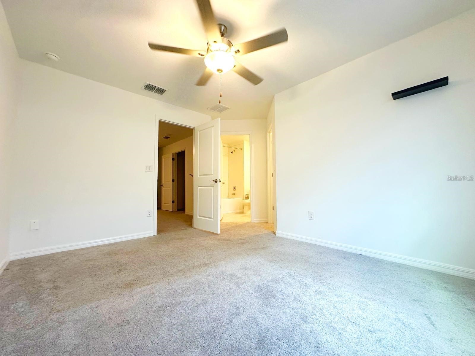 8239 Crescent Oaks Drive New Port Richey FL 34655 TB8512583 image18
