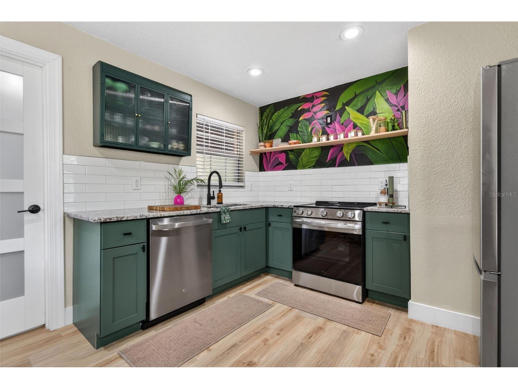 824 59th Ave Ne Saint Petersburg FL 33703 TB8514317 image17