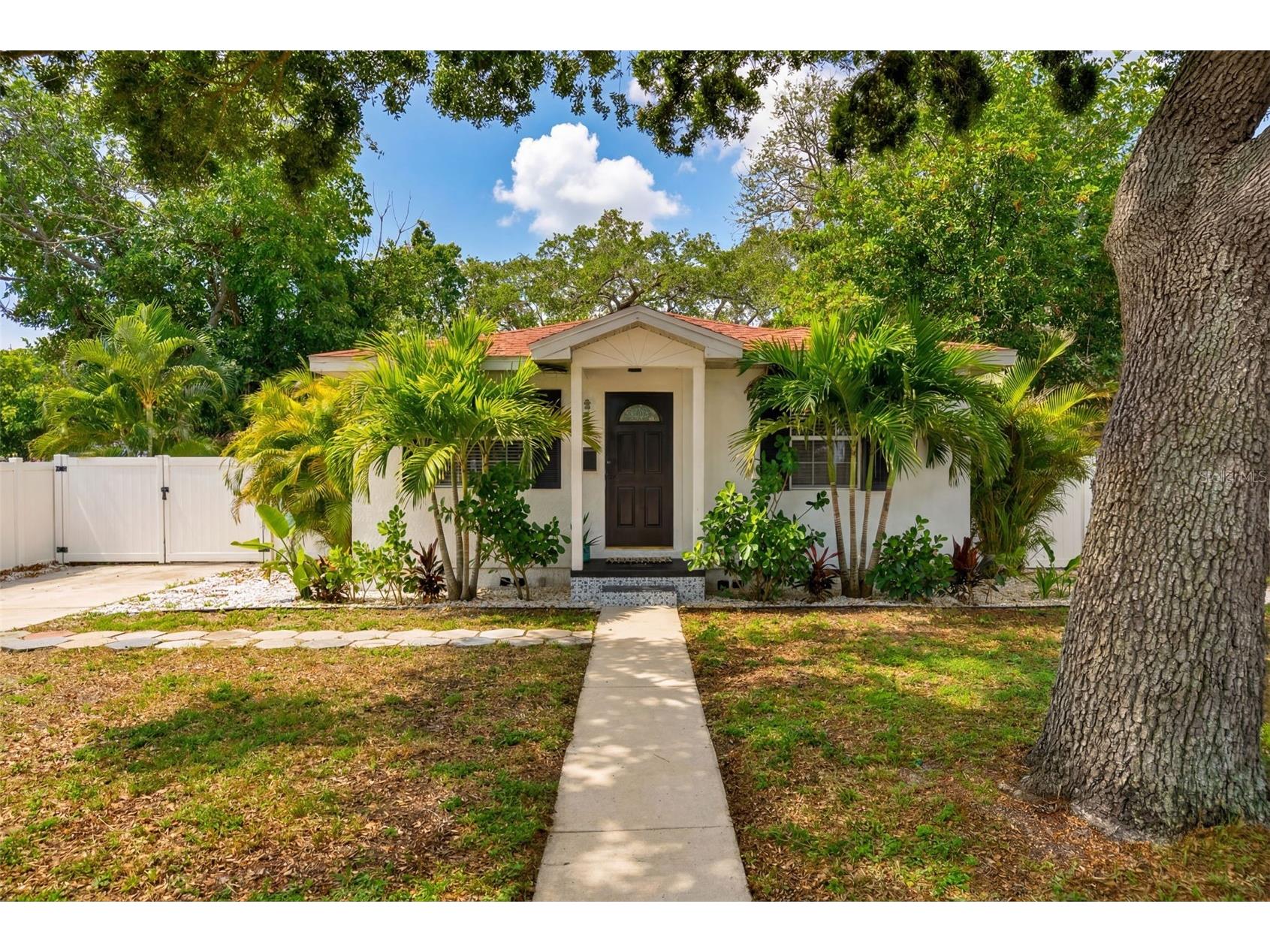 824 59th Ave Ne Saint Petersburg FL 33703 TB8514317 image2