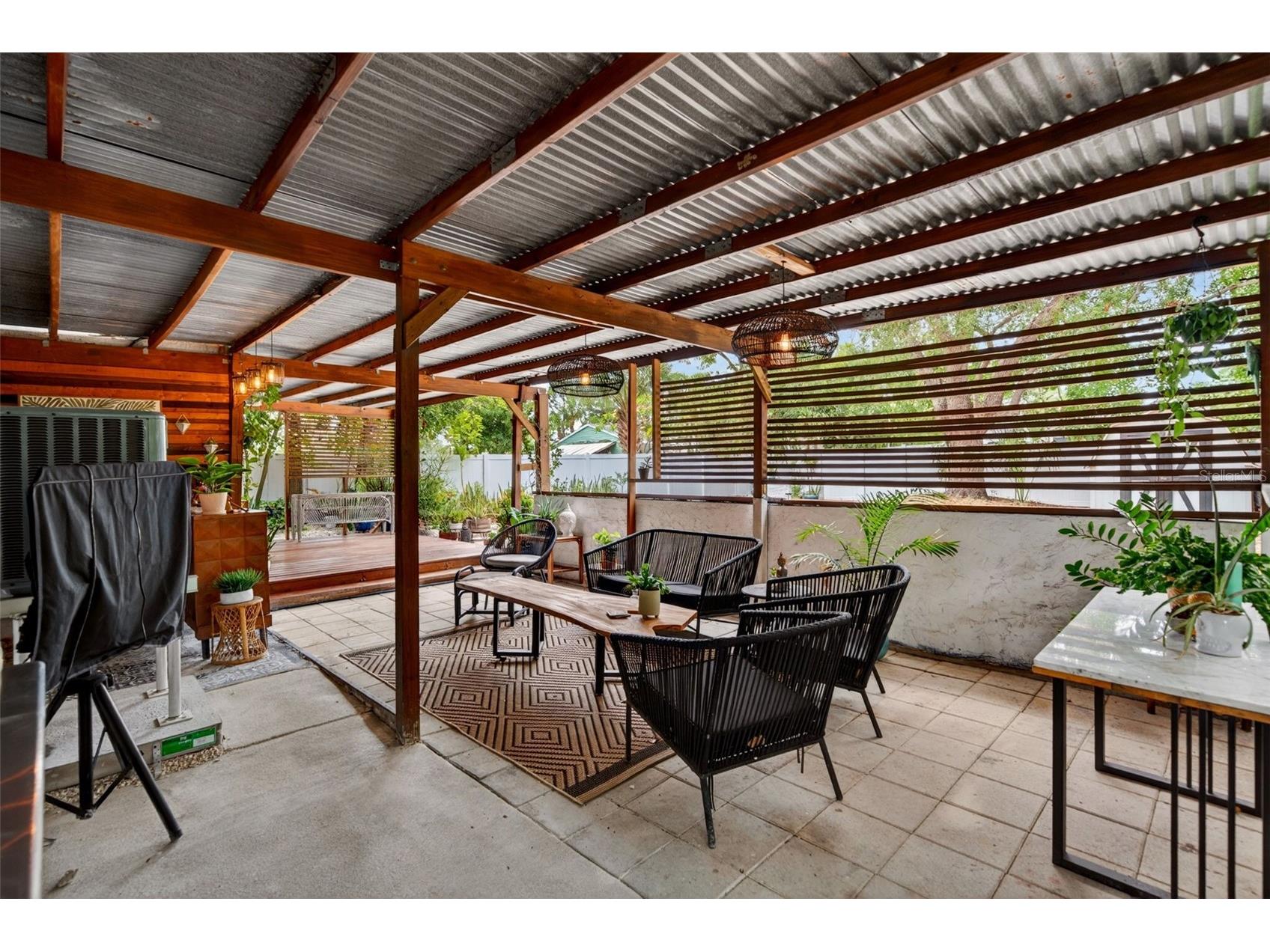 824 59th Ave Ne Saint Petersburg FL 33703 TB8514317 image34
