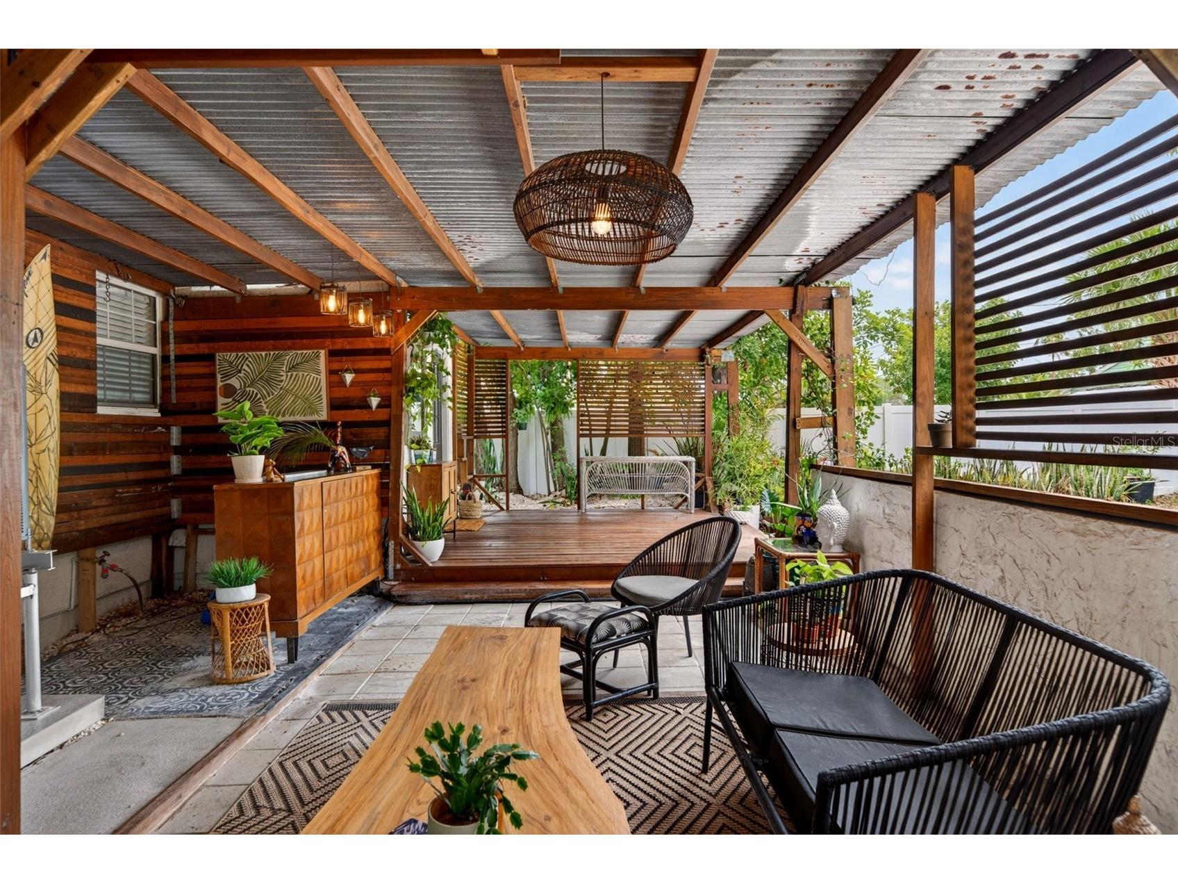 824 59th Ave Ne Saint Petersburg FL 33703 TB8514317 image35
