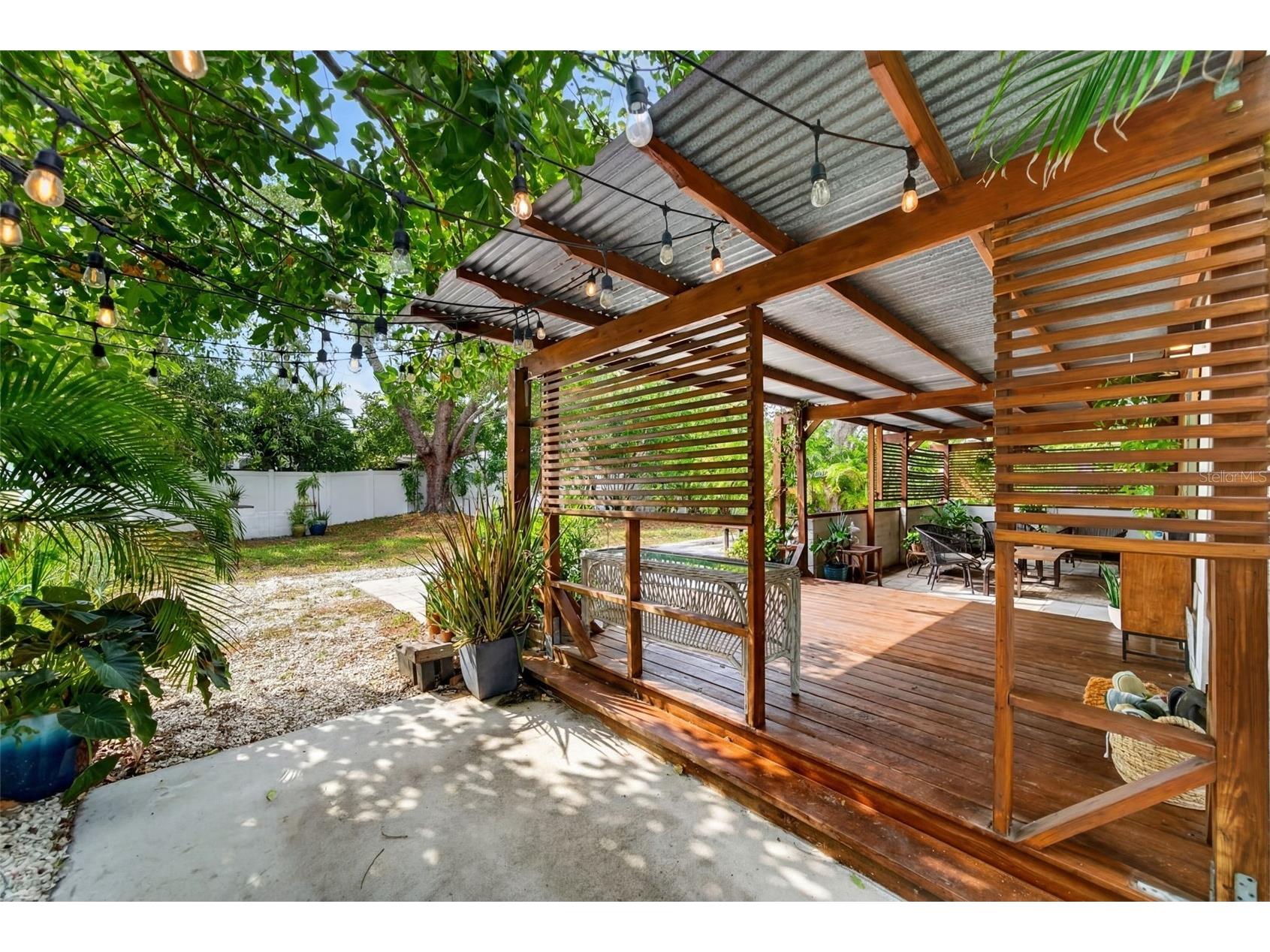 824 59th Ave Ne Saint Petersburg FL 33703 TB8514317 image43