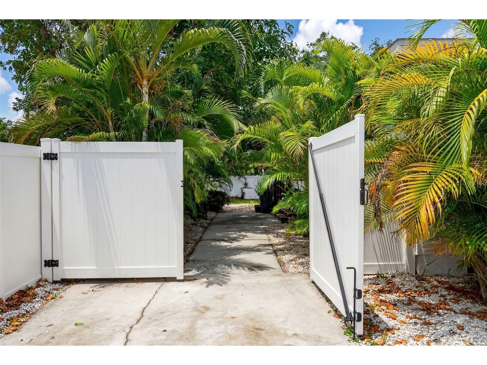 824 59th Ave Ne Saint Petersburg FL 33703 TB8514317 image44