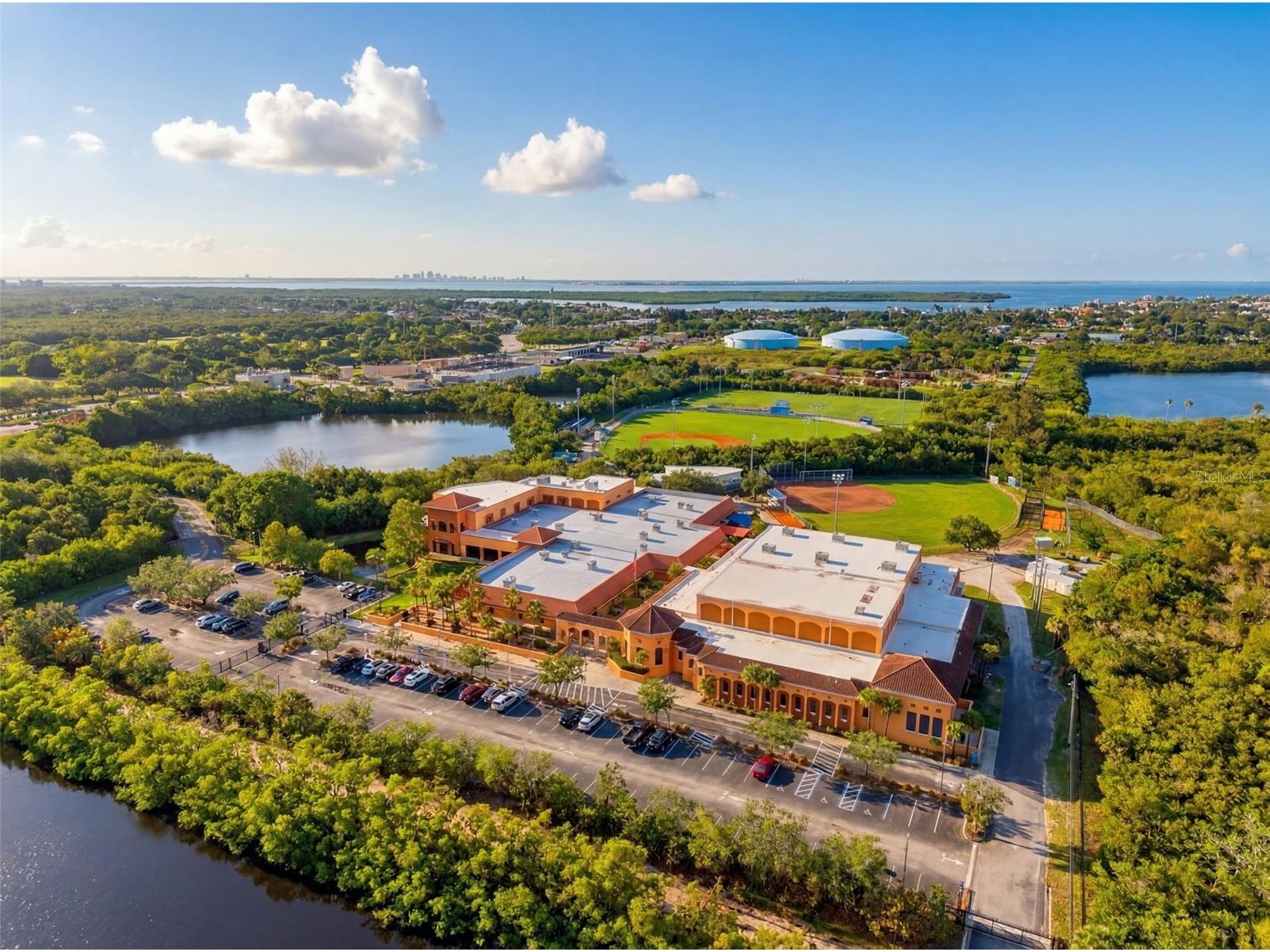 824 59th Ave Ne Saint Petersburg FL 33703 TB8514317 image48