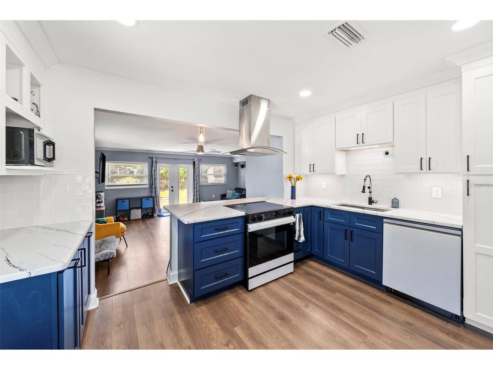 824 61st Avenue NE Saint Petersburg FL 33703 TB8494268 image10