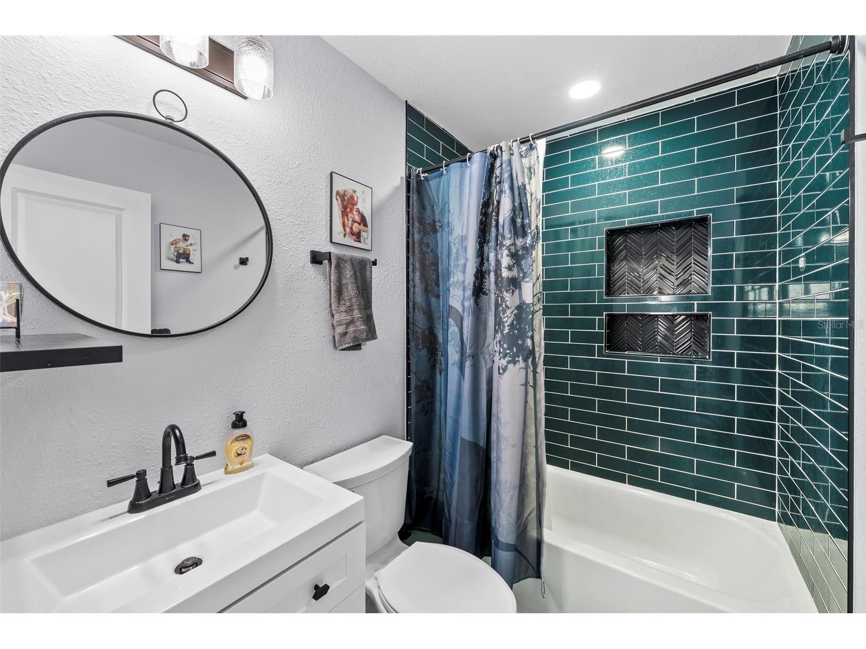 824 61st Avenue NE Saint Petersburg FL 33703 TB8494268 image18