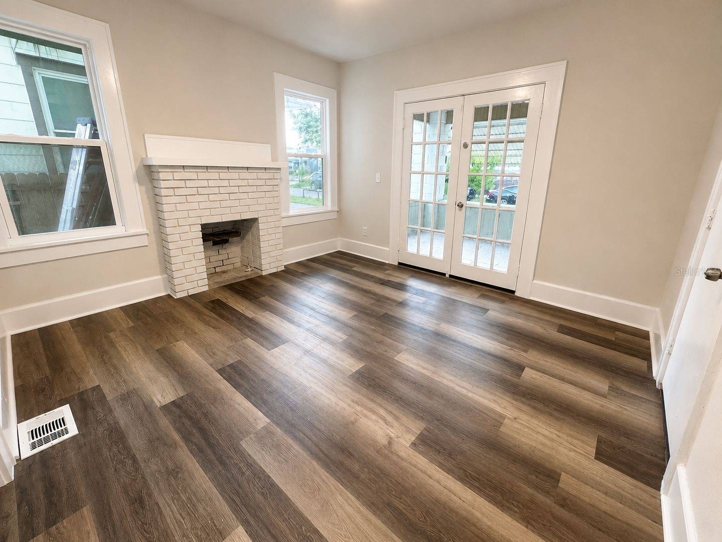 824 6th Street N #2 Saint Petersburg FL 33701 TB8514522 image2
