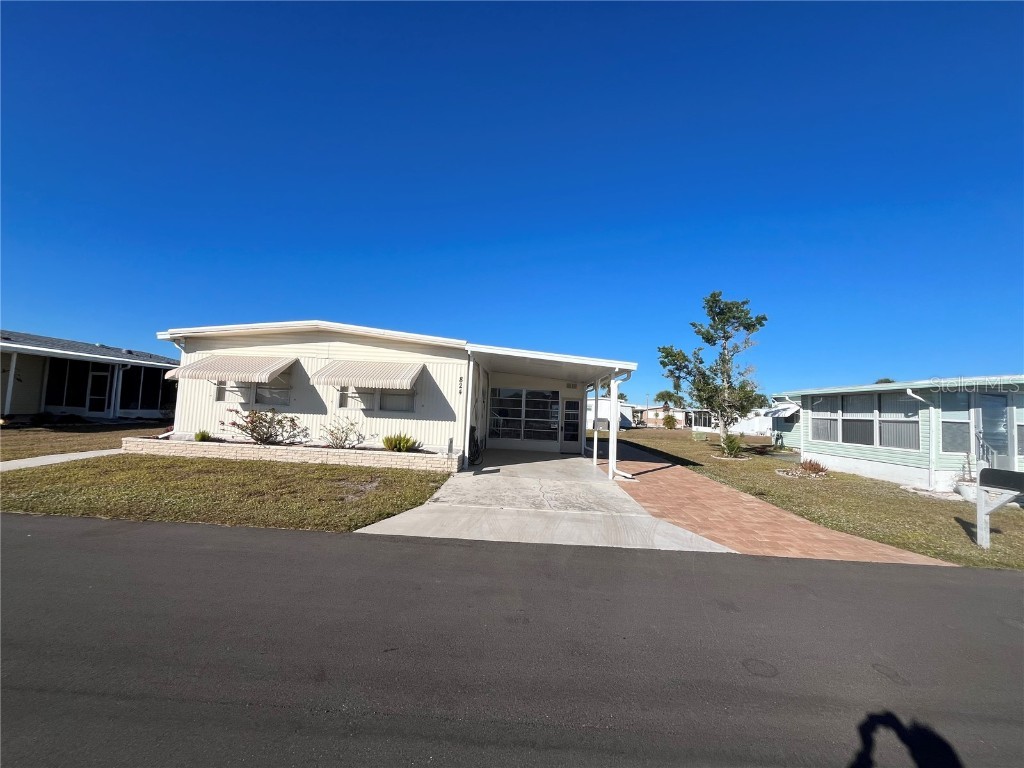 824 Cervina Drive Venice FL 34285 N6141423 image1