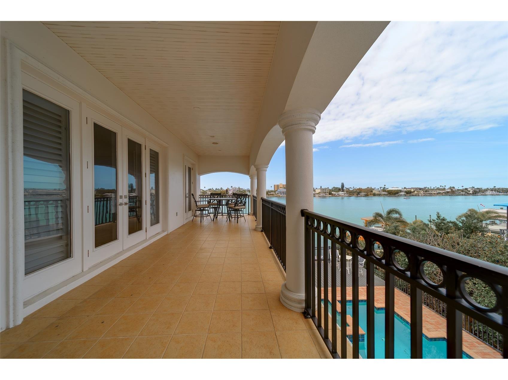 824 Island Way Clearwater Beach FL 33767 - INTERCOASTAL WATERWAY TO GULF TB8481851 image18
