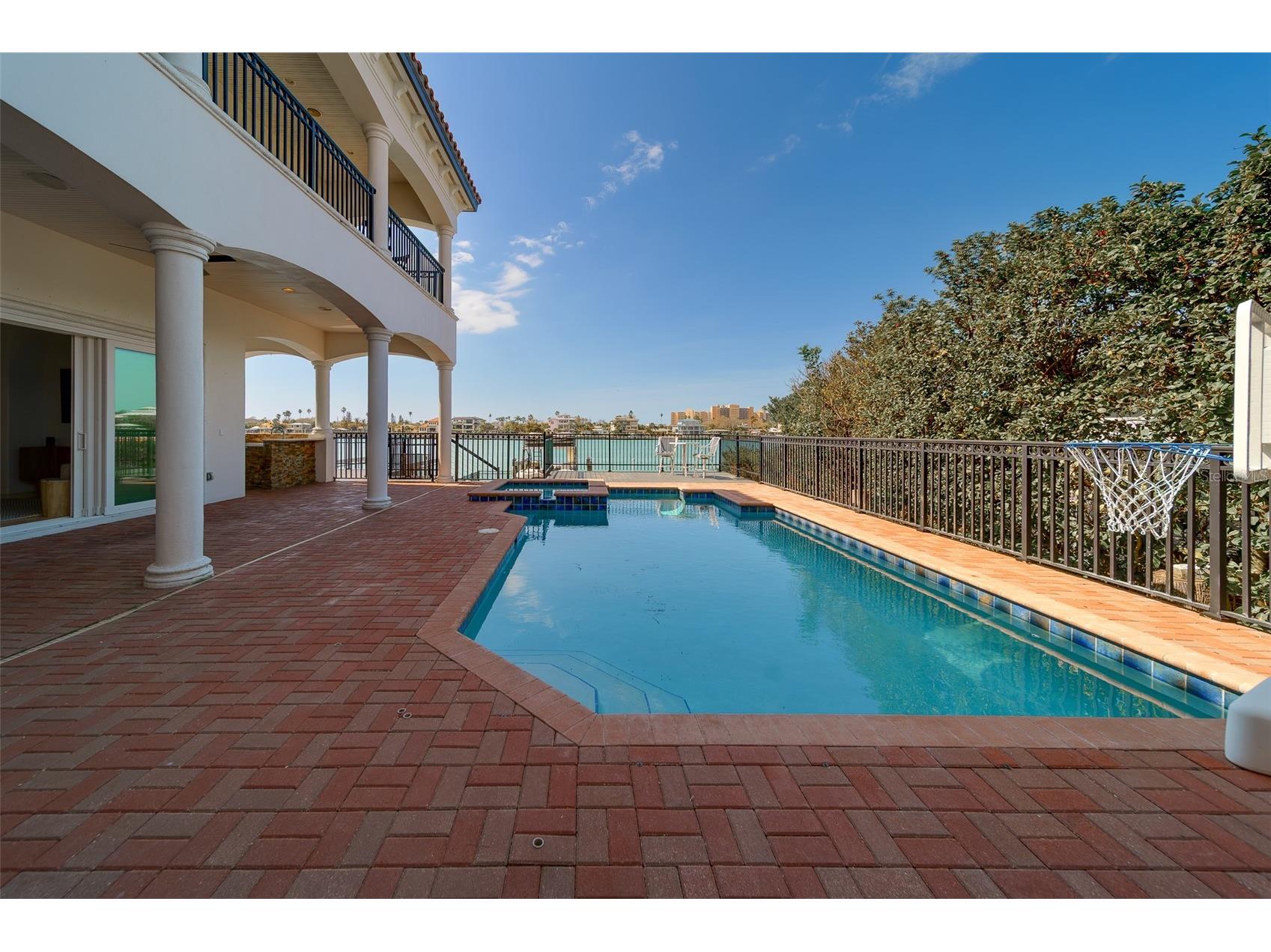 824 Island Way Clearwater Beach FL 33767 - INTERCOASTAL WATERWAY TO GULF TB8481851 image22