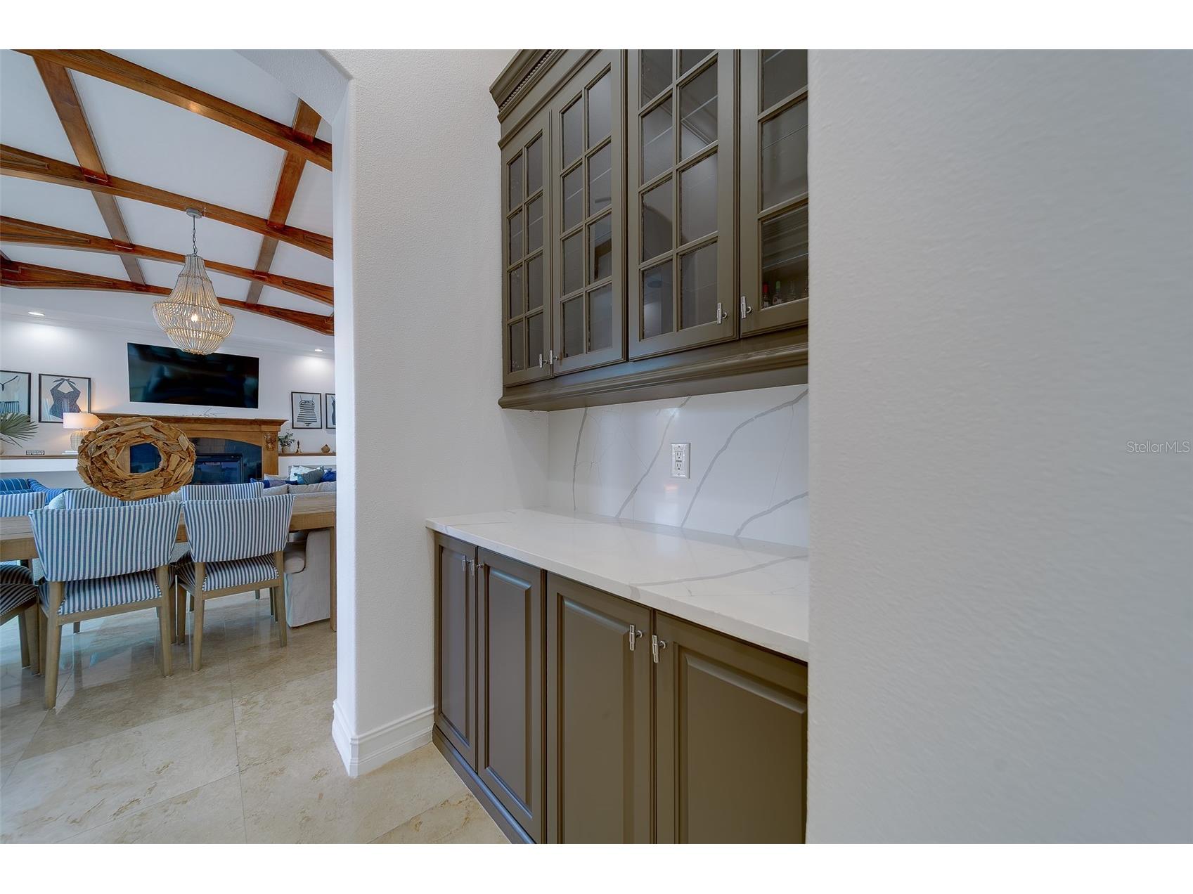 824 Island Way Clearwater Beach FL 33767 - INTERCOASTAL WATERWAY TO GULF TB8481851 image47
