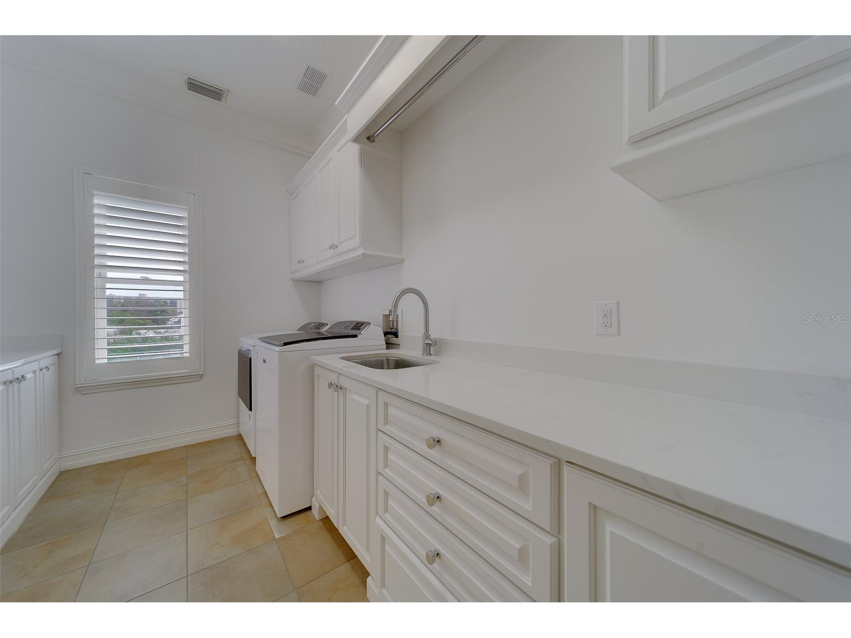 824 Island Way Clearwater Beach FL 33767 - INTERCOASTAL WATERWAY TO GULF TB8481851 image55